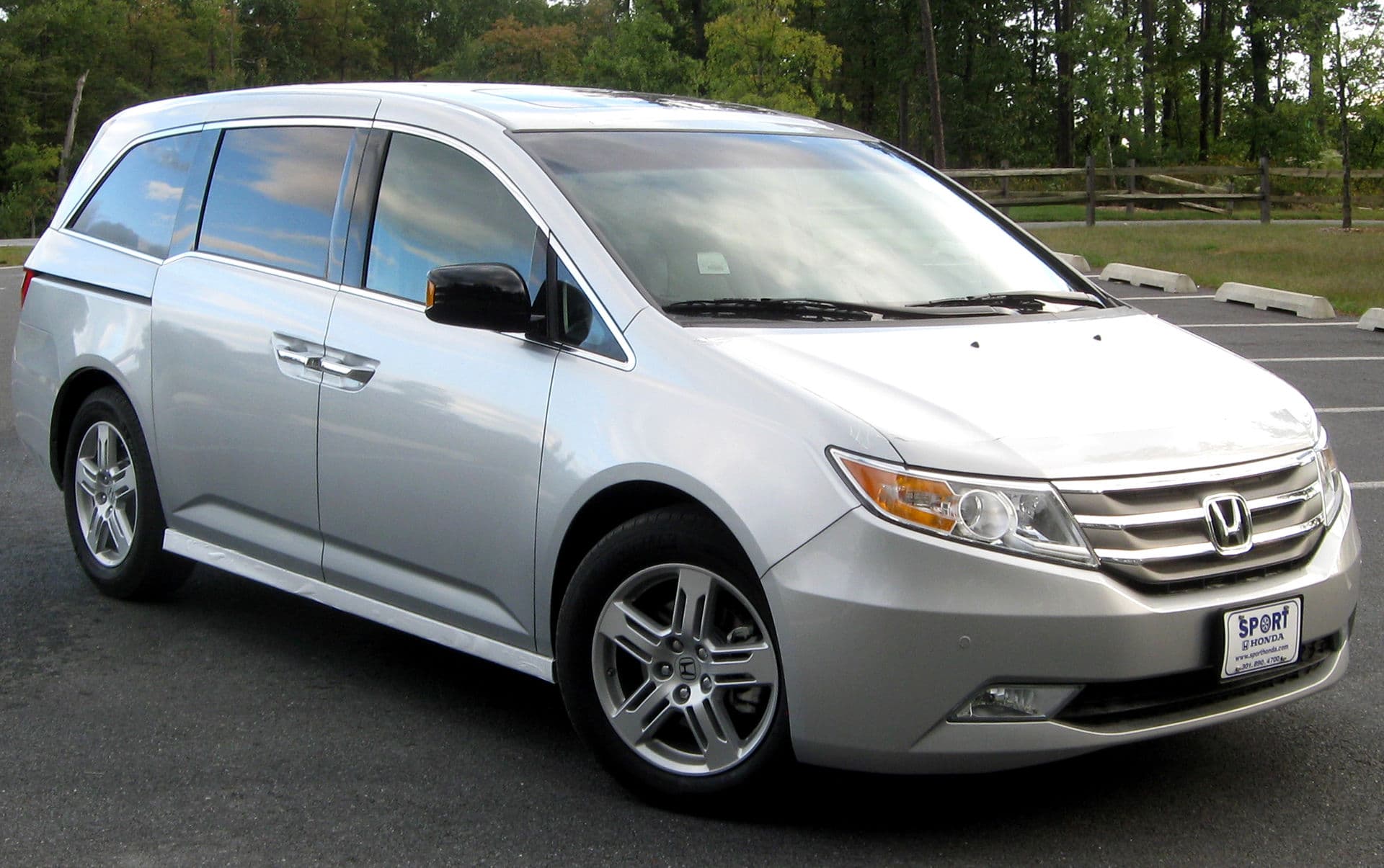 2011 Honda Odyssey minivan